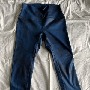 Camo Alo leggings